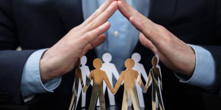 Bảo hiểm sức khỏe cho nhân viên - Những quyền lợi cần biết