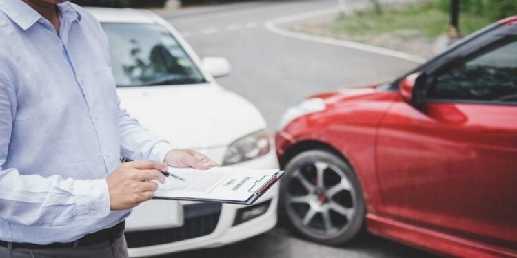 Luật bảo hiểm thân vỏ ô tô và những thông tin bạn cần biết